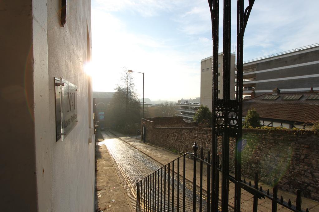 Number 1 Park Apartments Bristol Bagian luar foto